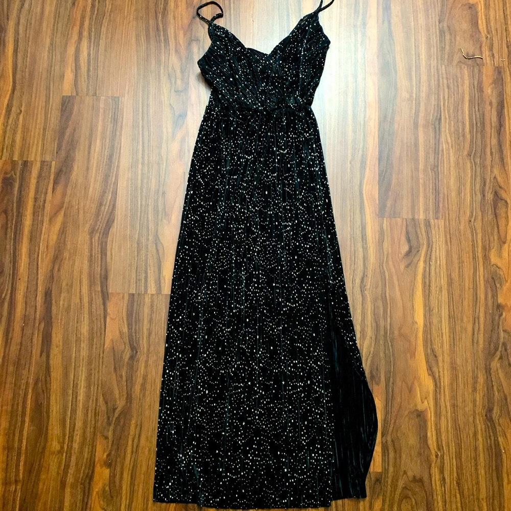 Sleepless Maxi Dress